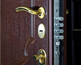 Замена замка на металлической двери Legran в Орске
